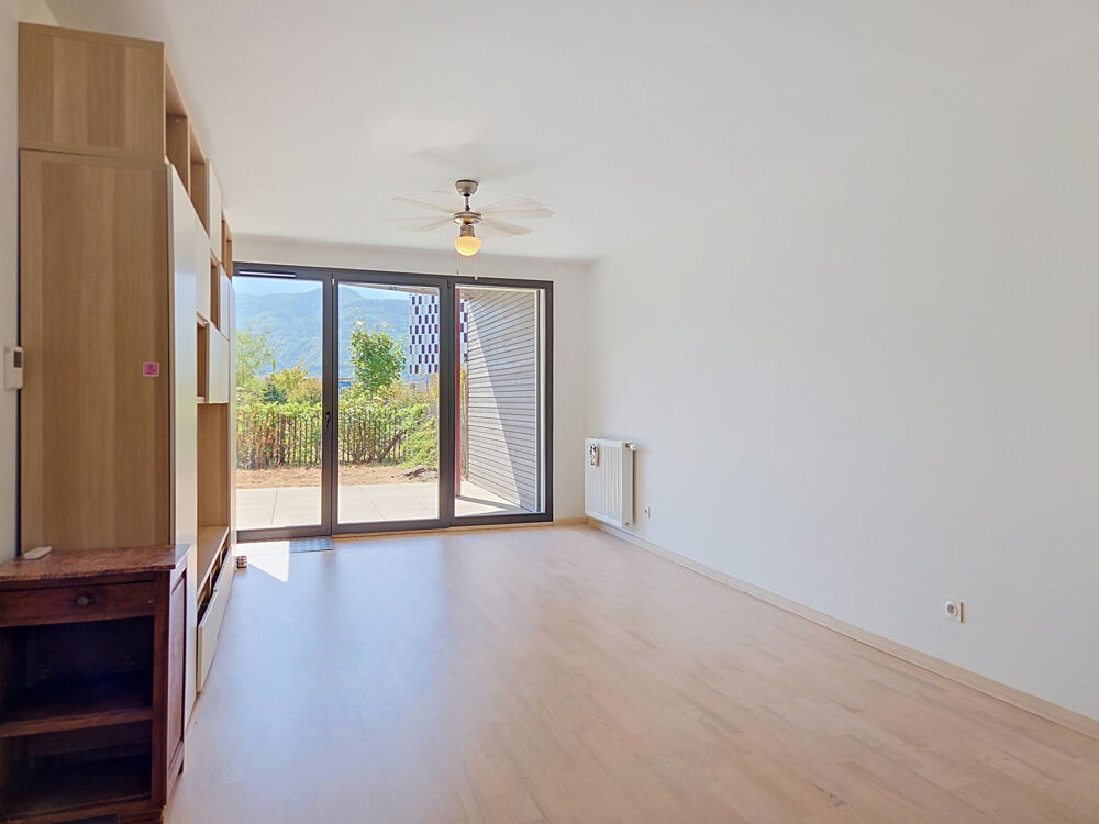 Vente Appartement APPARTEMENT T2 REZ DE JARDIN A VENDRE - CROLLES 38920 - AGENCE IMMOBILIERER - IMMOBILIER 38 Crolles