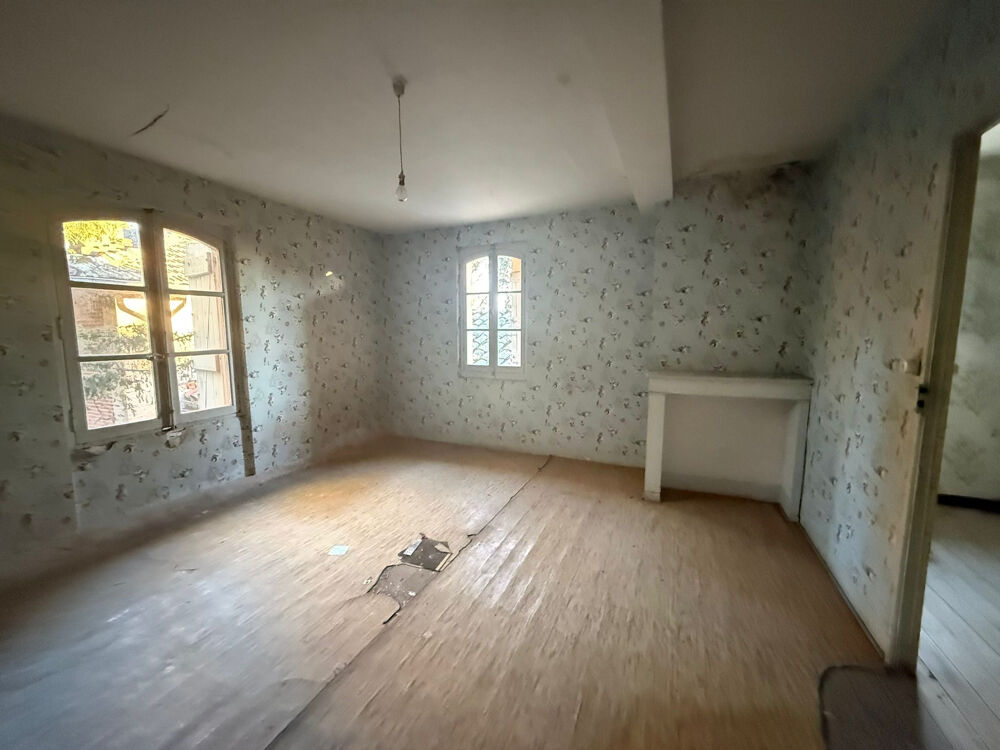 MAISON ANCIENNE DE CARACTERE DE 130 M2 SUR 620 M2 TERRAIN
