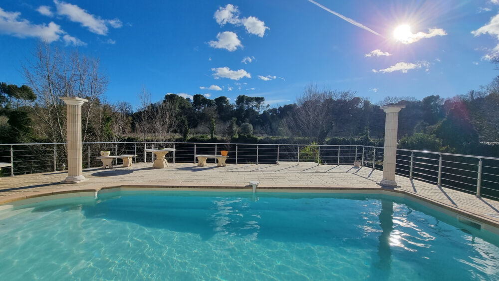 VAR (83) - À VENDRE - LA MOTTE - Superbe Villa 4 chambres avec piscine dans un environnement bucolique