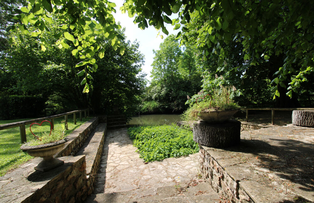 Vente Propriété/Château A vendre Proche Anet Dpt (28) Eure et Loir Propriété de charme et de sa magnifique chapelle sur 1,7 ha environ Anet