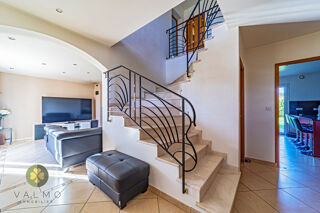  Maison � vendre 5 pi�ces 200 m�