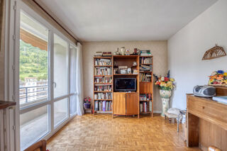  Appartement  louer 4 pices 82 m