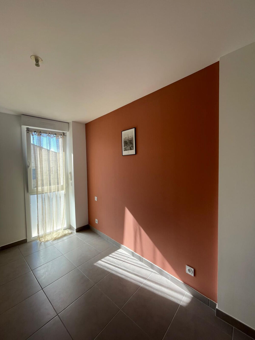 Appartement avec terrasse et garage à Vauvert