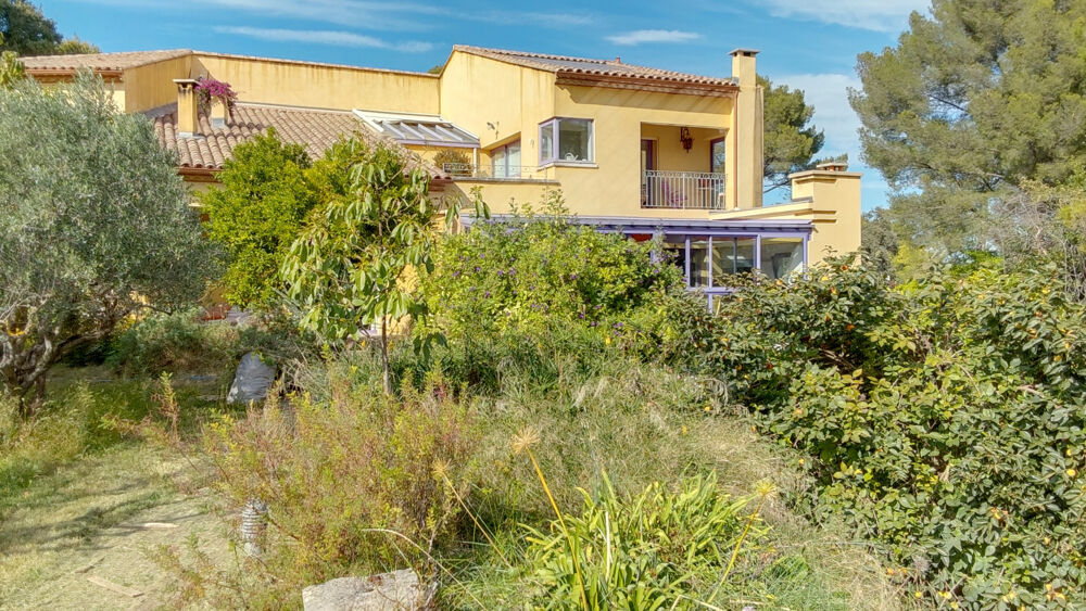  vendre  Proprit/chteau Nmes (30000)