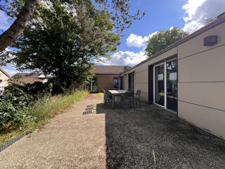  Maison  vendre 7 pices 380 m