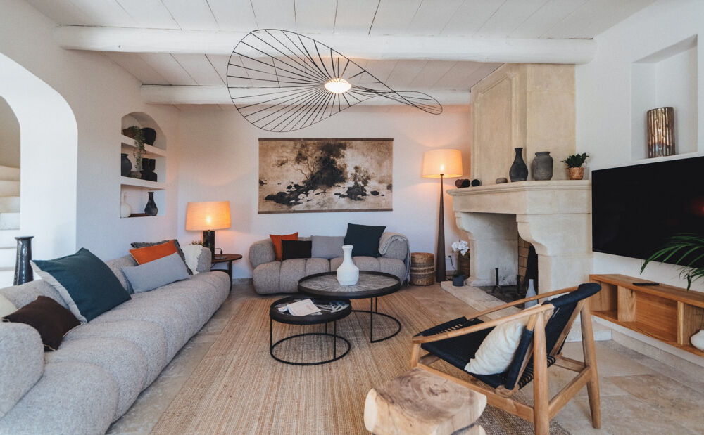   DPT(13) MAS DE CARACTERE AVEC PISCINE EN LOCATION SAISONNIERE Provence-Alpes-Côte d'Azur, Maussane-les-Alpilles (13520)