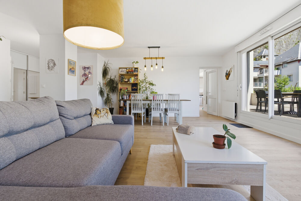 Appartement Duplex dernier étage - Terrasse 45m2 - 110m2 habitables - rénové