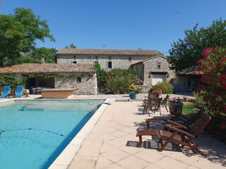  Maison � vendre 8 pi�ces 300 m�