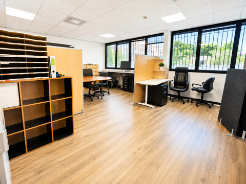   Dépt Hérault (34), à vendre MONTPELLIER local professionnel de 53m2. 