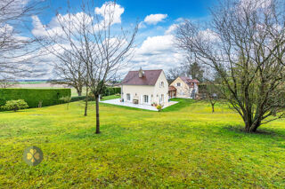  Maison à vendre 8 pièces 266 m²