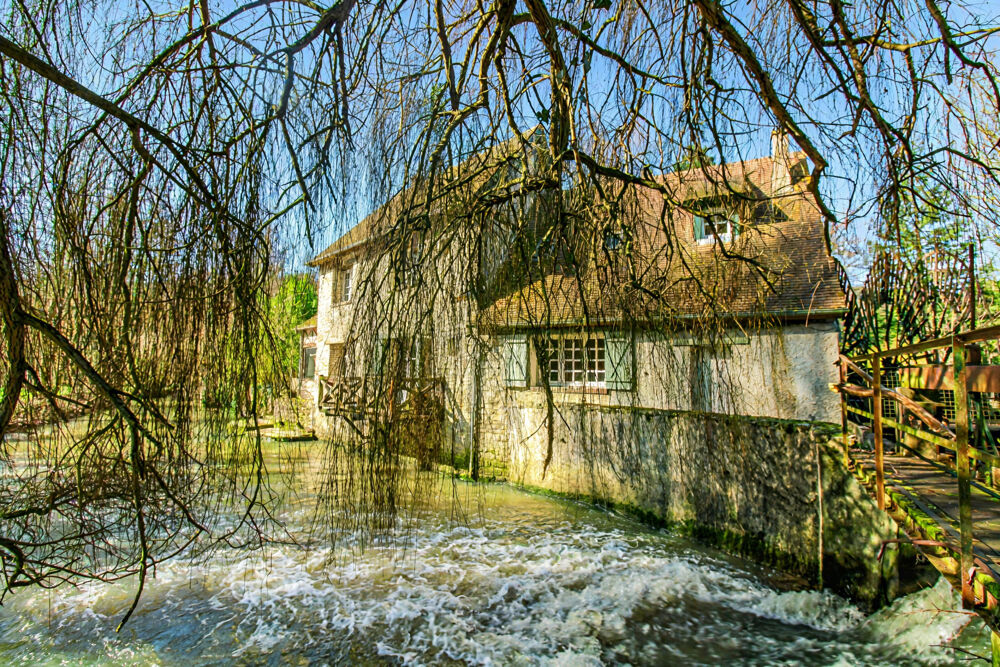 Vente Propriété/Château A vendre Dpt Eure (27) proche Pacy sur Eure Moulin 353 m2 avec piscine sur terrain de 5542 m2 au bord de riviè Pacy sur eure