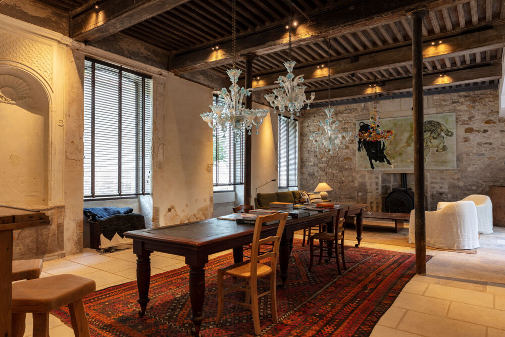   DPT(30) HOTEL BOUTIQUE EN LOCATION SAISONNIERE Languedoc-Roussillon, Vallabrègues (30300)