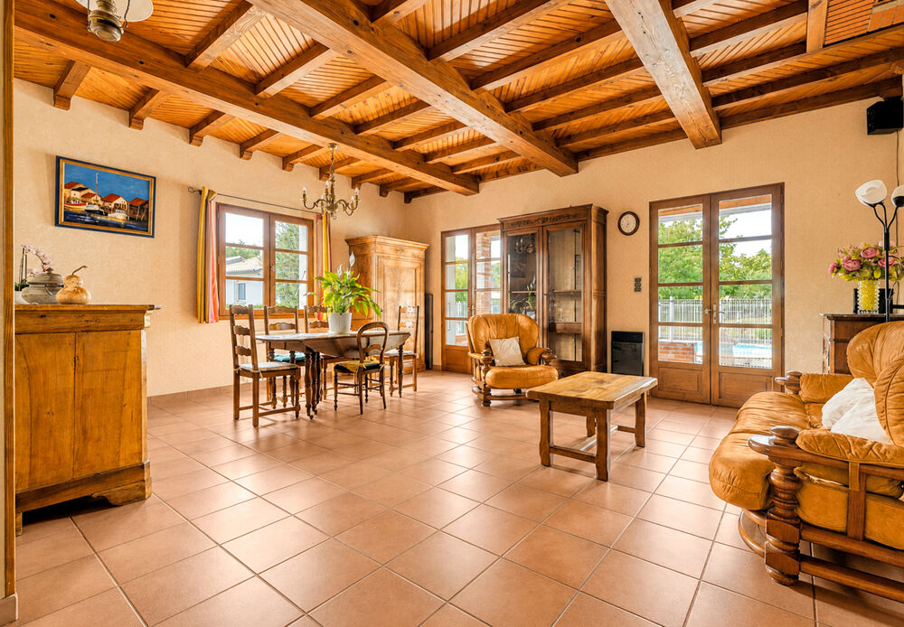Vente Maison MAISON T6 152 M2 SUR UN TERRAIN DE 2000 M2 Lapeyrouse fossat