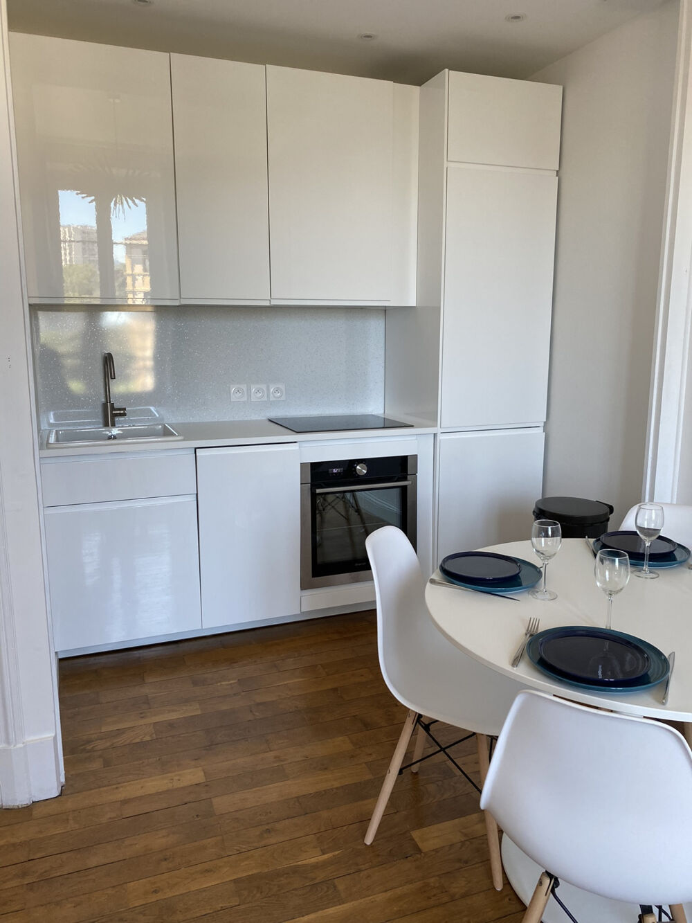 Location Appartement Dépt ISERE(38) - Appartement 3 pièces - 50m2 - 2 chambres - Meublé - Rénové - Rue de Turenne Grenoble