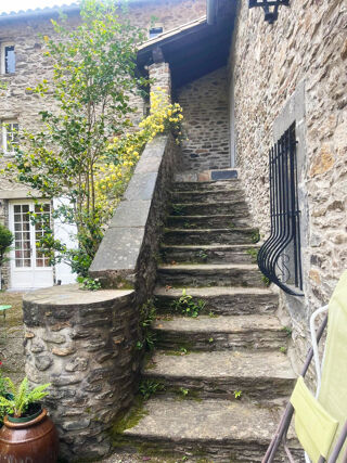  Propriété/château à vendre 14 pièces 520 m²
