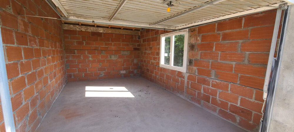 Dpt Haute Garonne 31 - A vendre Saint-Gaudens 31800 -Maison à finir de 132 m2 sur 3 niveaux + 69 m2 et un gara