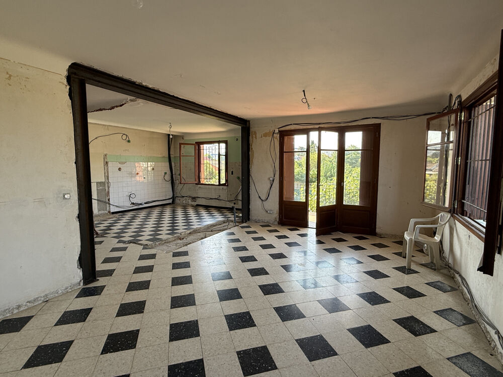 Maison familiale sur 967m2 de terrain