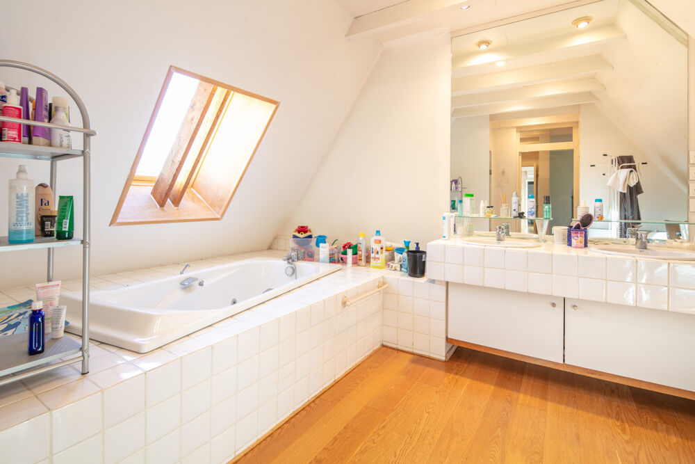 à vendre  Propriété/château Uriage (38410)