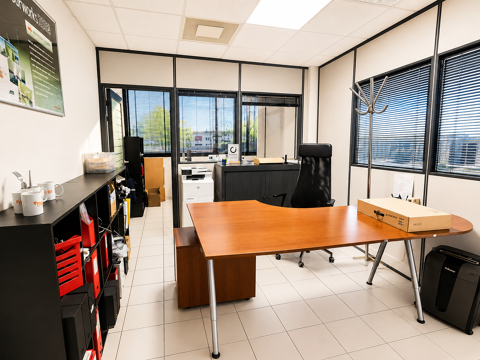   Dépt Hérault (34), à vendre MONTPELLIER local professionnel de 35m2 