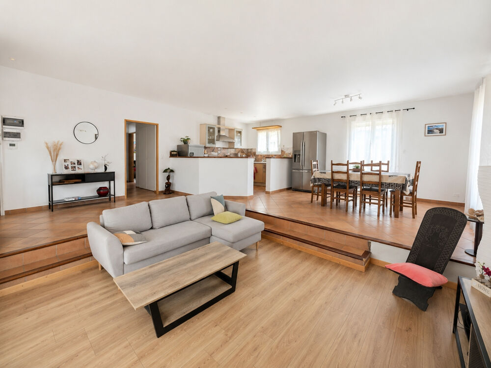 Vente Maison Dépt Hérault (34) - A vendre à Prades Le Lez maison T5 plain pied de 112m2 avec garage sur parcelle de 465m2 Prades le lez