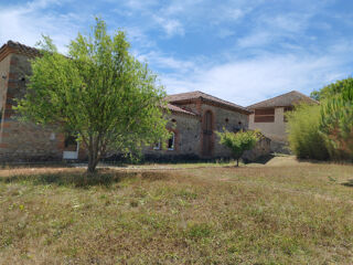  Proprit/chteau  vendre 7 pices 230 m