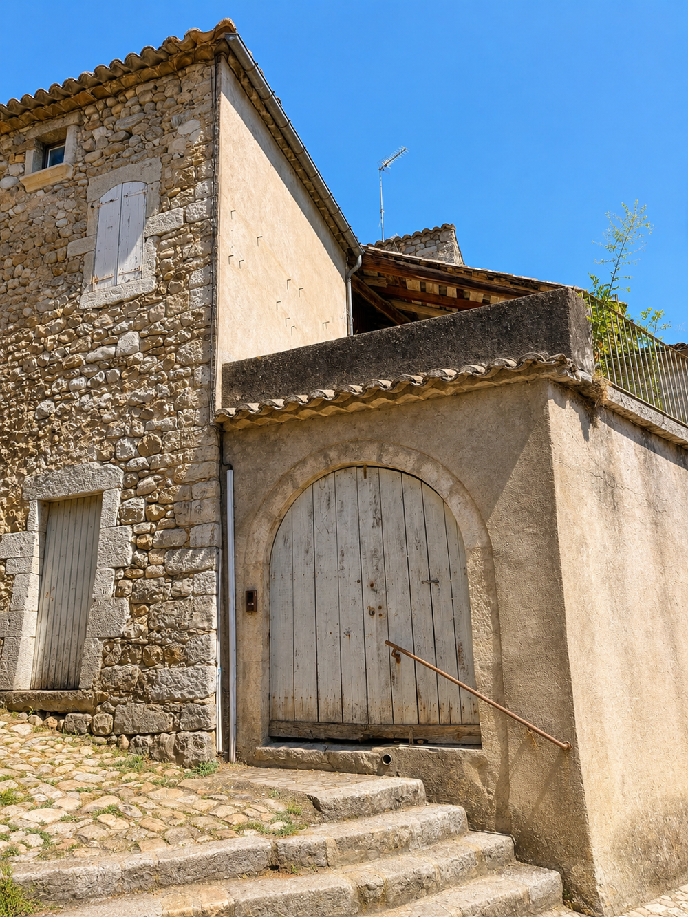 Vente Maison Maison de village de caractère à Labeaume   103 m2 habitables et près de 400 m2 de surfaces utiles à valoriser Labeaume