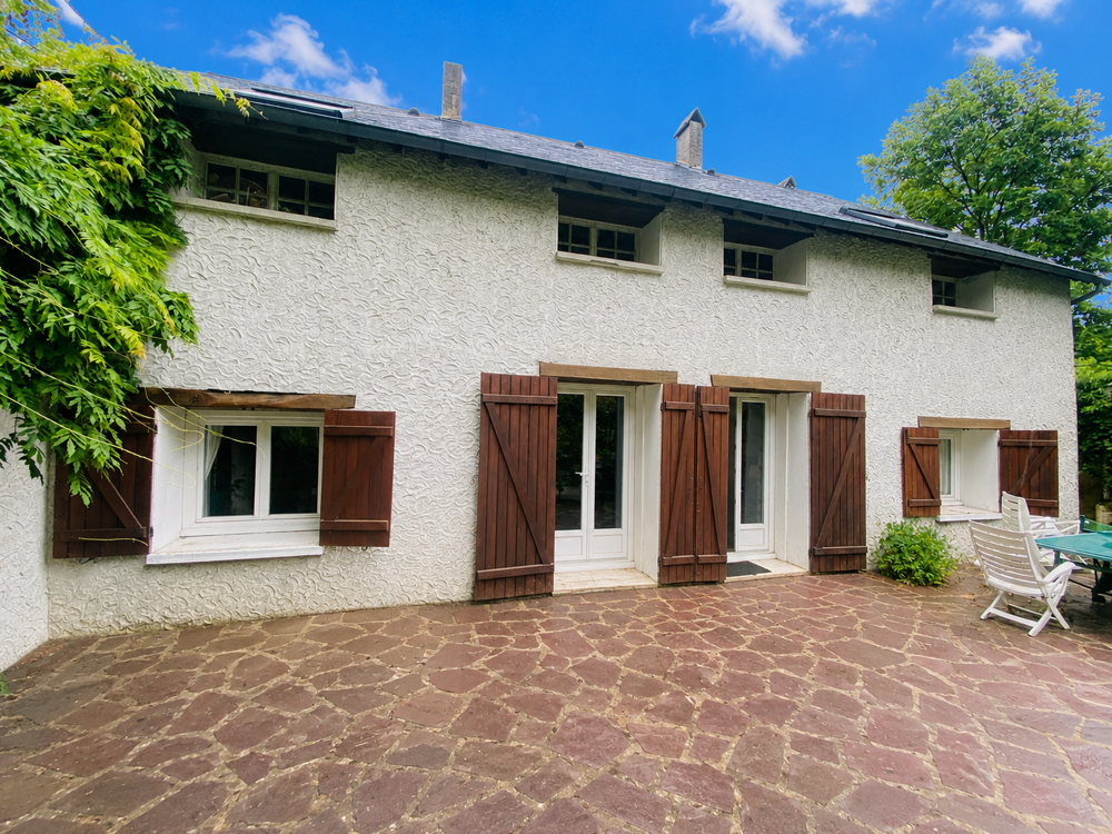 Maison 6 pièces 185 m² · à Le Gue de Longroi · 185 m² · 214 000 €