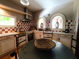  Proprit/chteau  vendre 6 pices 145 m