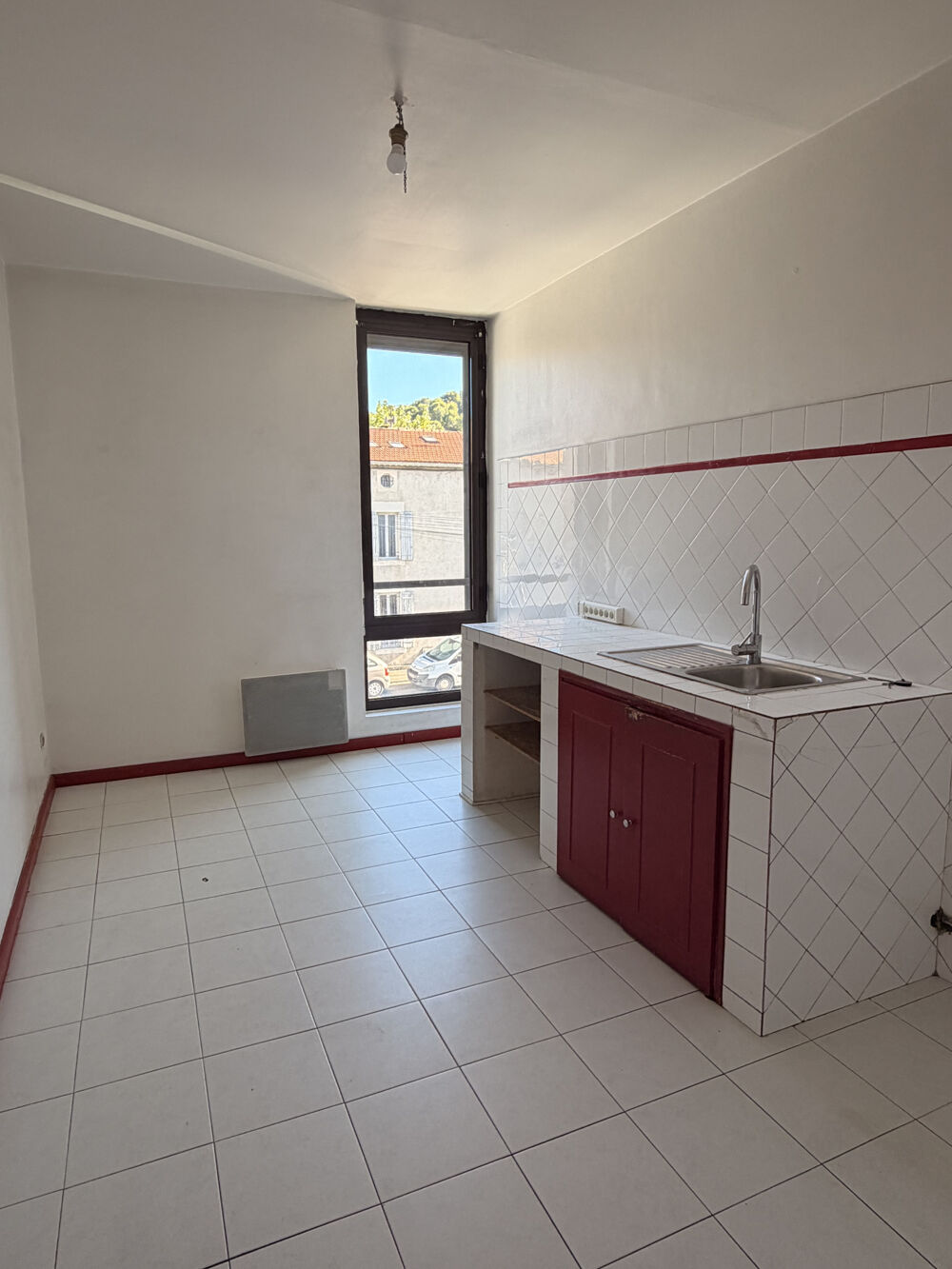 Location Appartement À LOUER   APPARTEMENT 92m2   CHÂTEAURENARD Chateaurenard