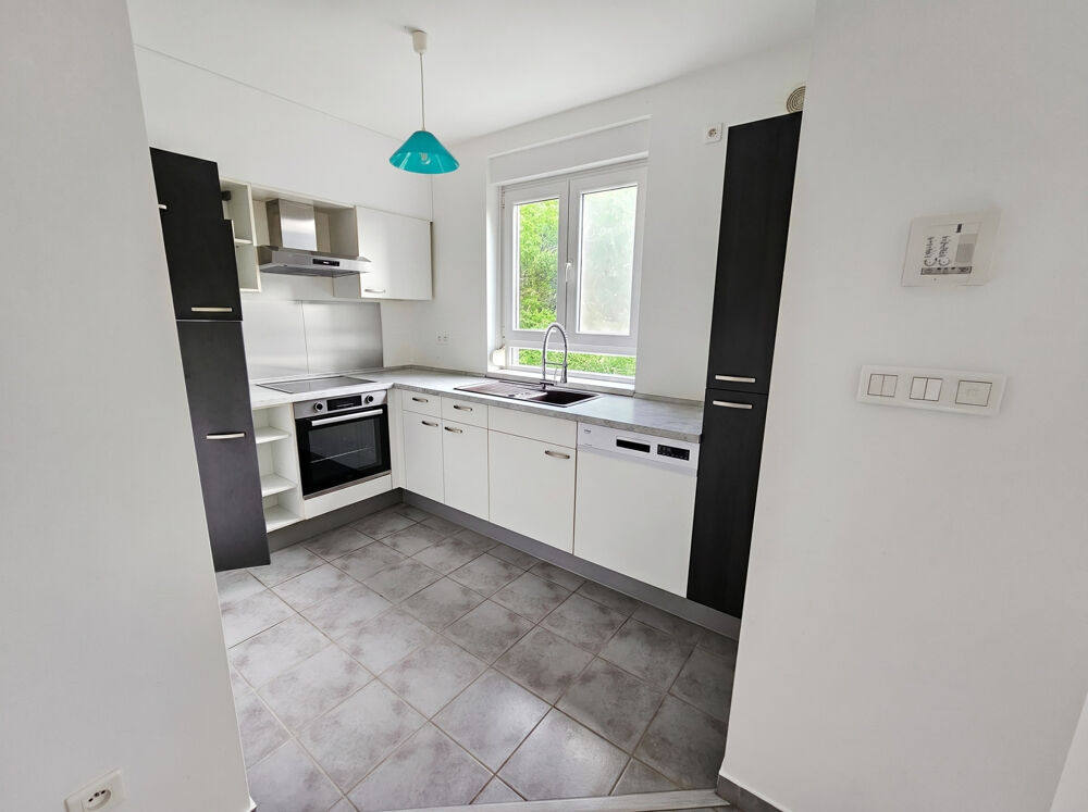 Oeting Superbe F3 de 77 m2 avec balcon panoramique, garage et faibles charges
