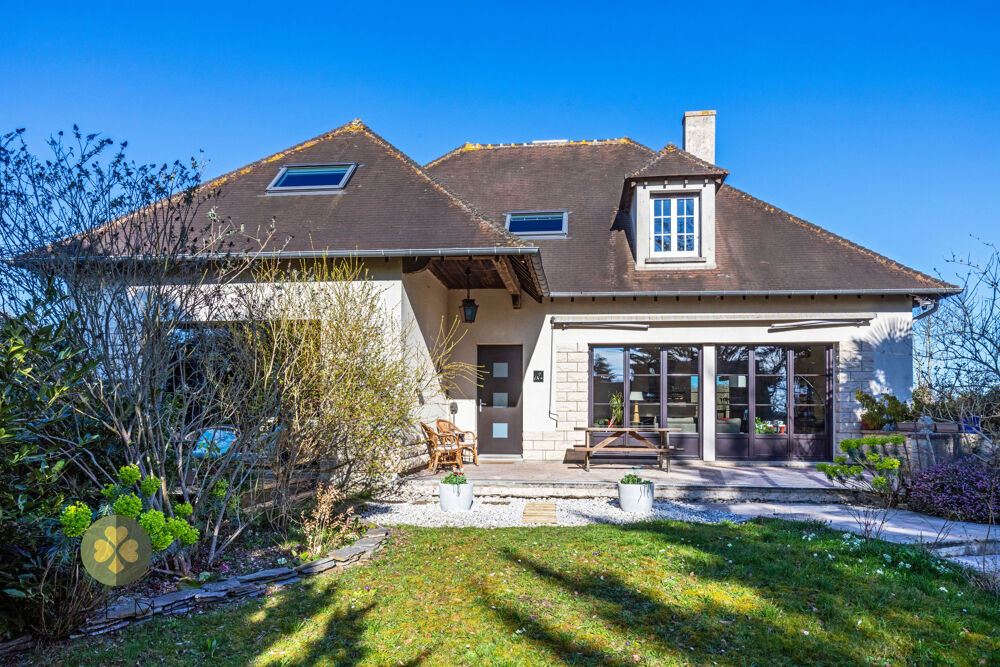 DEPT Yvelines (78) Osmoy Maison 200M2 + jardin + garage