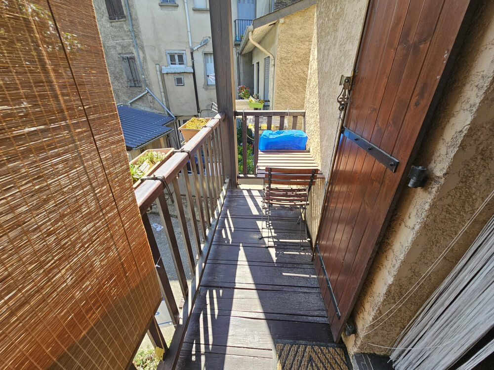 Dpt Haute-Garonne 31, Bagnères de Luchon 31110 - Studio cabine de 22 m2 avec place de parking