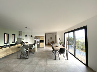  Maison  vendre 5 pices 161 m