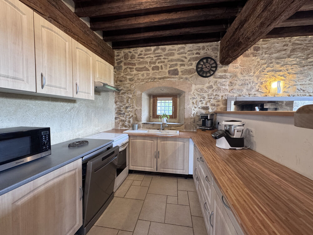 Maison de village T4 avec terrain + 160m2 à rénover