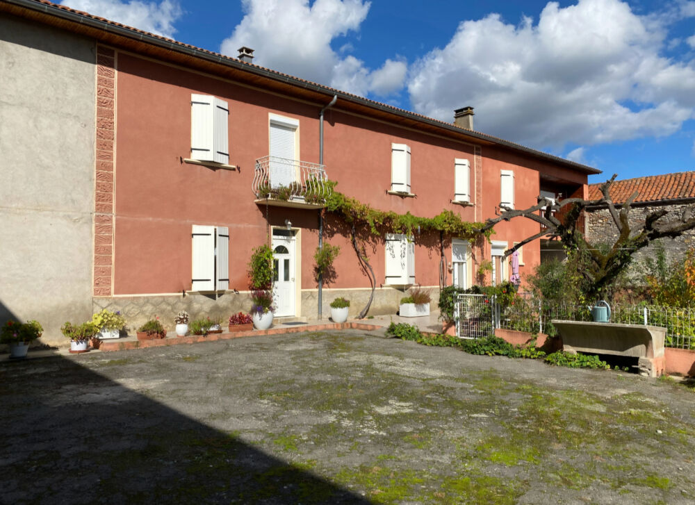 Maison 6 pièces 230 m² · à Ausson · 230 m² · 210 000 €