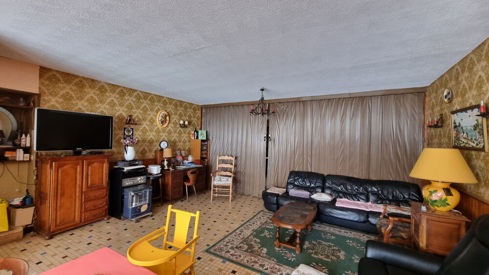 Dépt. 07 - A VENDRE au BEAGE - Immense Maison de Village de 280 m2 - Parcelle de 100 m2