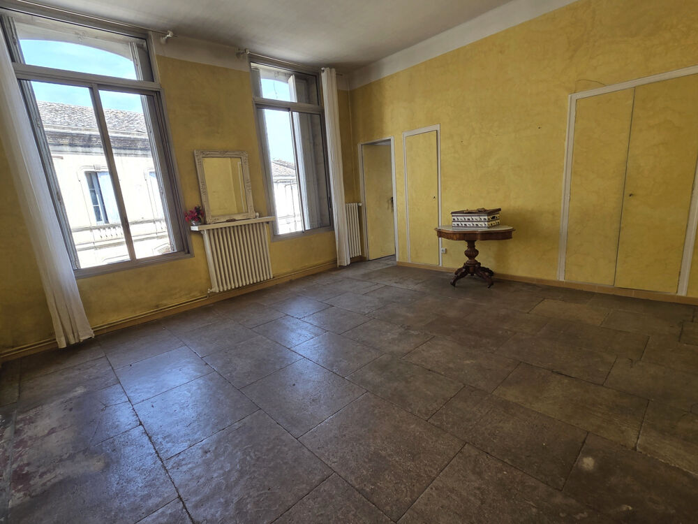 Vente Appartement VAUVERT . Appartement proche centre ville 123 m2 3 chambres. Vauvert