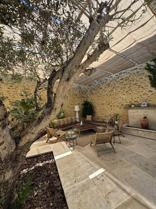  Maison � vendre 9 pi�ces 300 m�