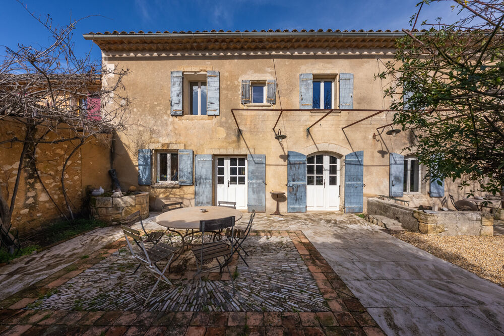 Dept (84) - À vendre à Robion - Mas de hameau + appartement indépendant + dépendances sur 1 326 m2