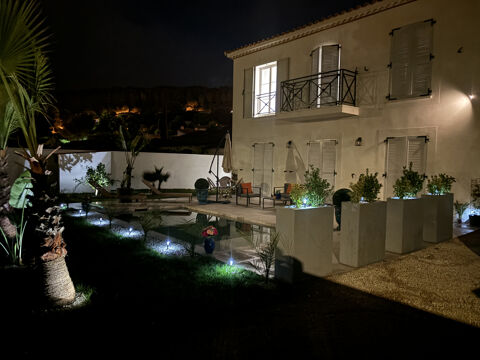   VILLA STYLE BASTIDE - 3 CHAMBRES - PISCINE Maison - 4 pi�ce(s) - 140 m�