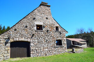  Propriété/château à vendre 14 pièces 276 m²