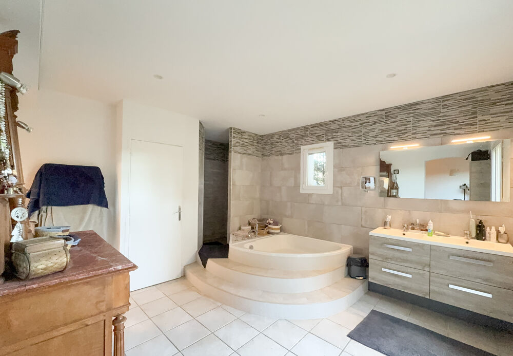  vendre  Maison Saint-Mitre-les-Remparts (13920)