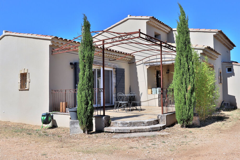 Dept (84) - À vendre à Saint Saturnin les Apt - Belle maison 225 m2 sur 2000 m2 avec piscine et garage