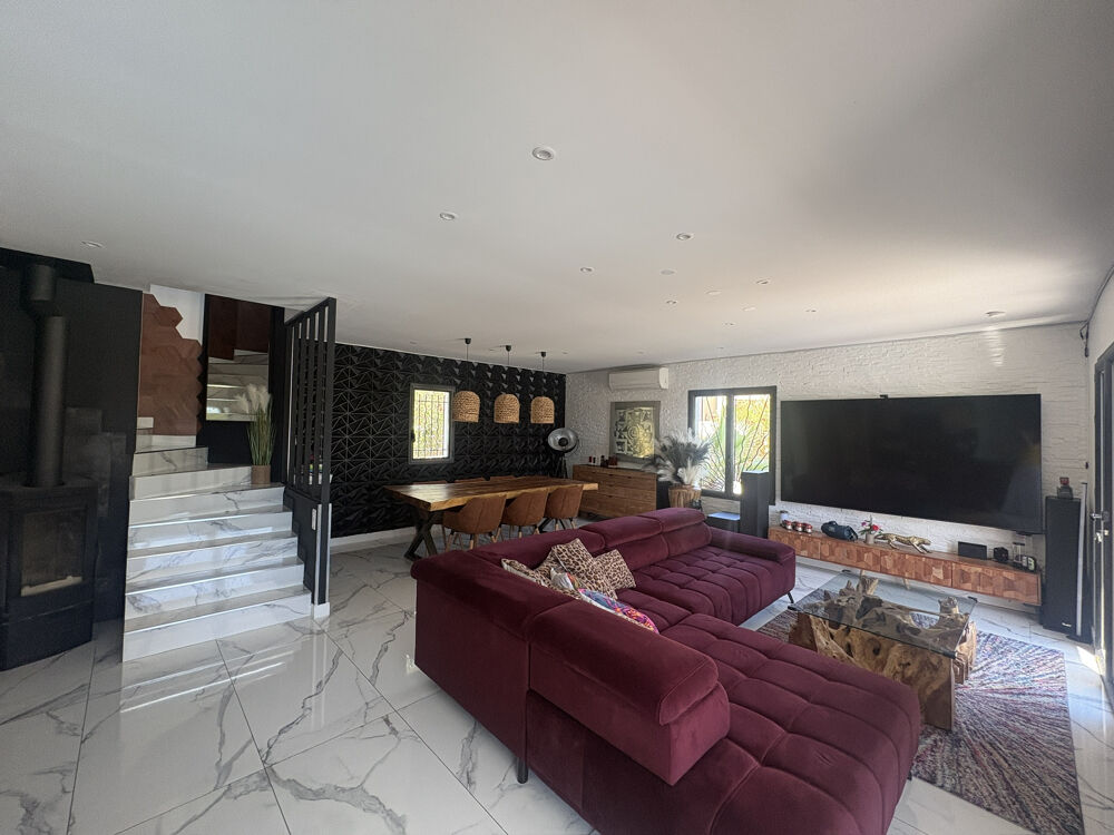 Dépt Hérault (34) A Vendre sur Teyran Maison contemporaine T4 avec Piscine et Garage