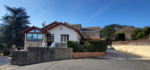   Ardche (07) A vendre Le Cheylard - Magnifique maison type 6, trs bien entretenue,  ensoleille Maison - 6 pice(s) - 116 m