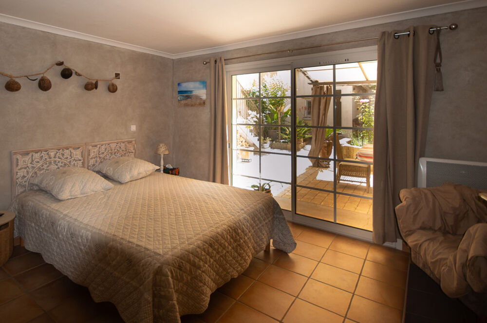 Vente Maison Belle maison de ville familiale avec jardin et garage Vauvert
