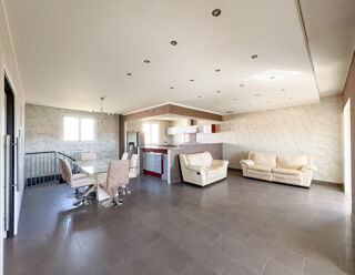  Maison � vendre 6 pi�ces 165 m�