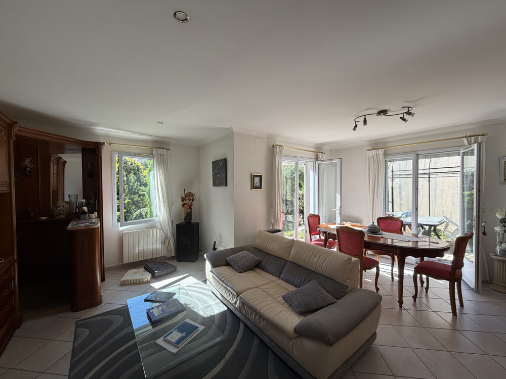 Vente Maison A VENDRE - NIMES - Vacquerolles - Villa 4 Pièces sur un terrain de 450 m2 Nimes
