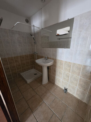  Maison à louer 6 pièces 126 m² Pompignan