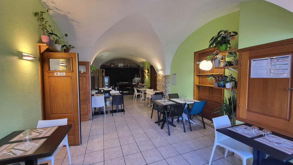 Vente Immeuble IMMEUBLE DE 2 LOTS AVEC APPARTEMENT ET RESTAURANT Ledignan